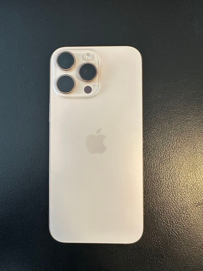 iphone 16 Pro max 256gb バッテリー100% 充放電61回