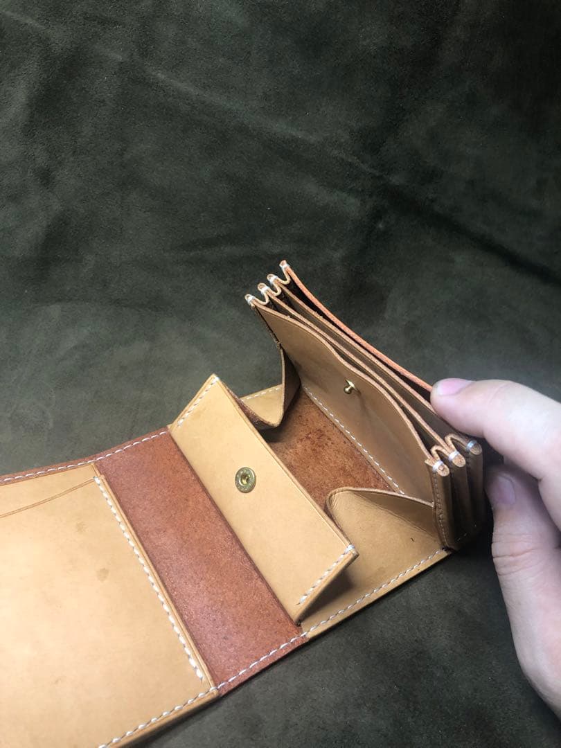 エムピウ ミッレフォッリエ風　革財布
