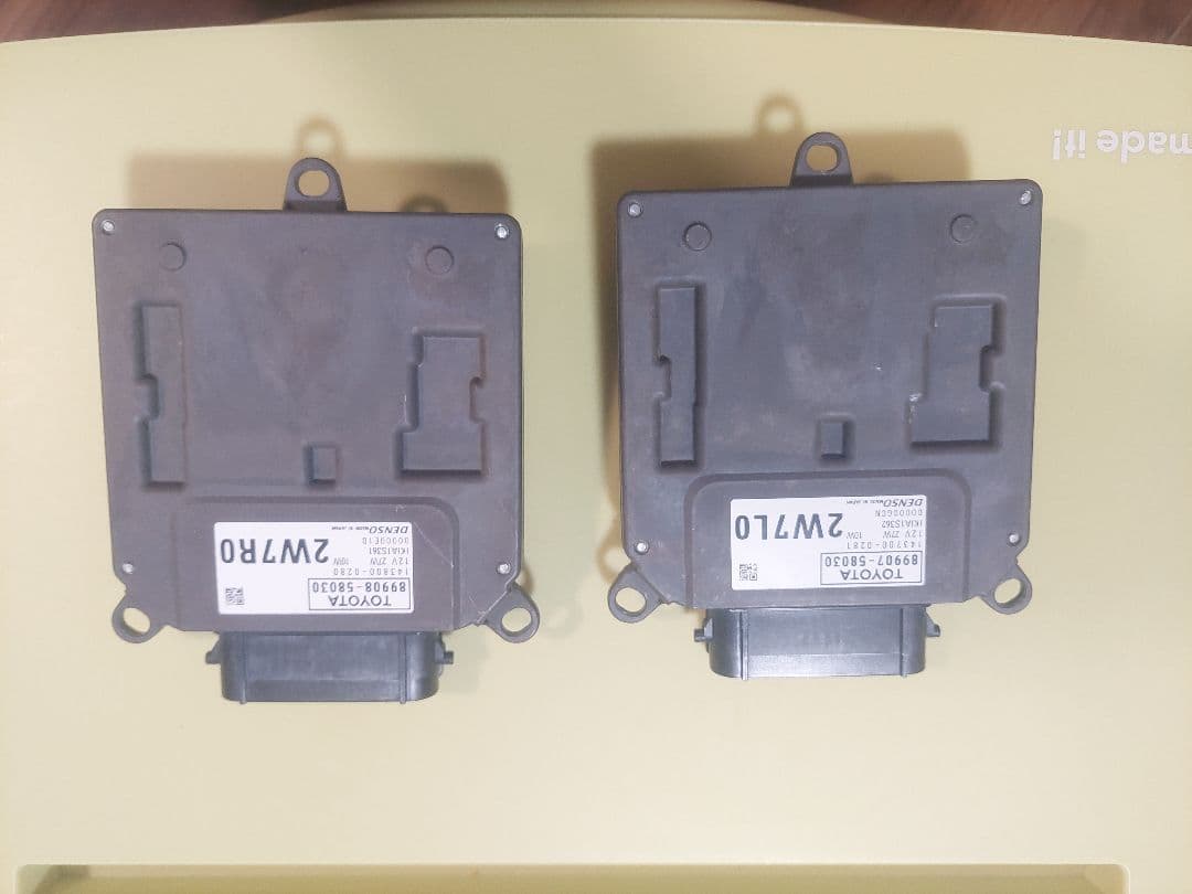 30アルファード ヴェルファイア 左右ヘッドライトコンピュータセット