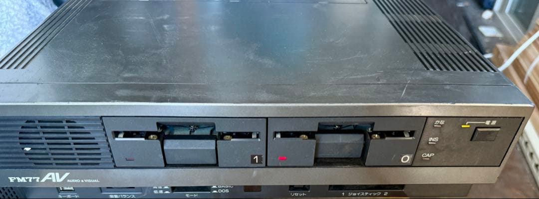 あ*い様 富士通　FUJITSU FM77AV-2 キーボード付き　通電確認ジャ