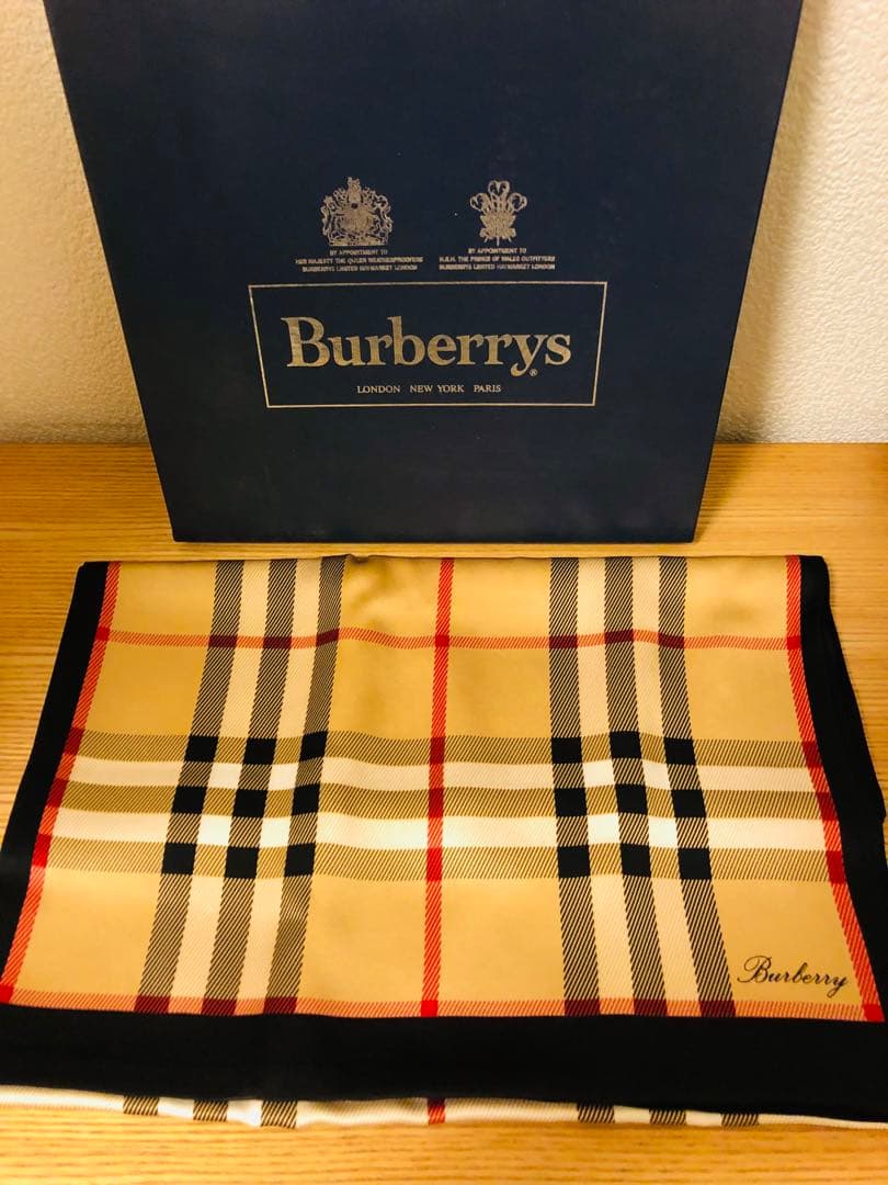 バーバリー ノバチェック シルクスカーフ