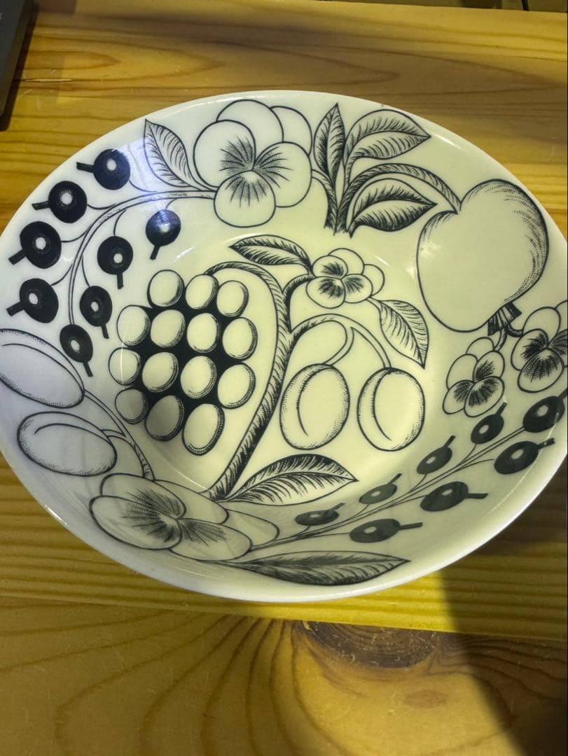 s2514 ARABIA ブラックパラティッシ　17cmボウル