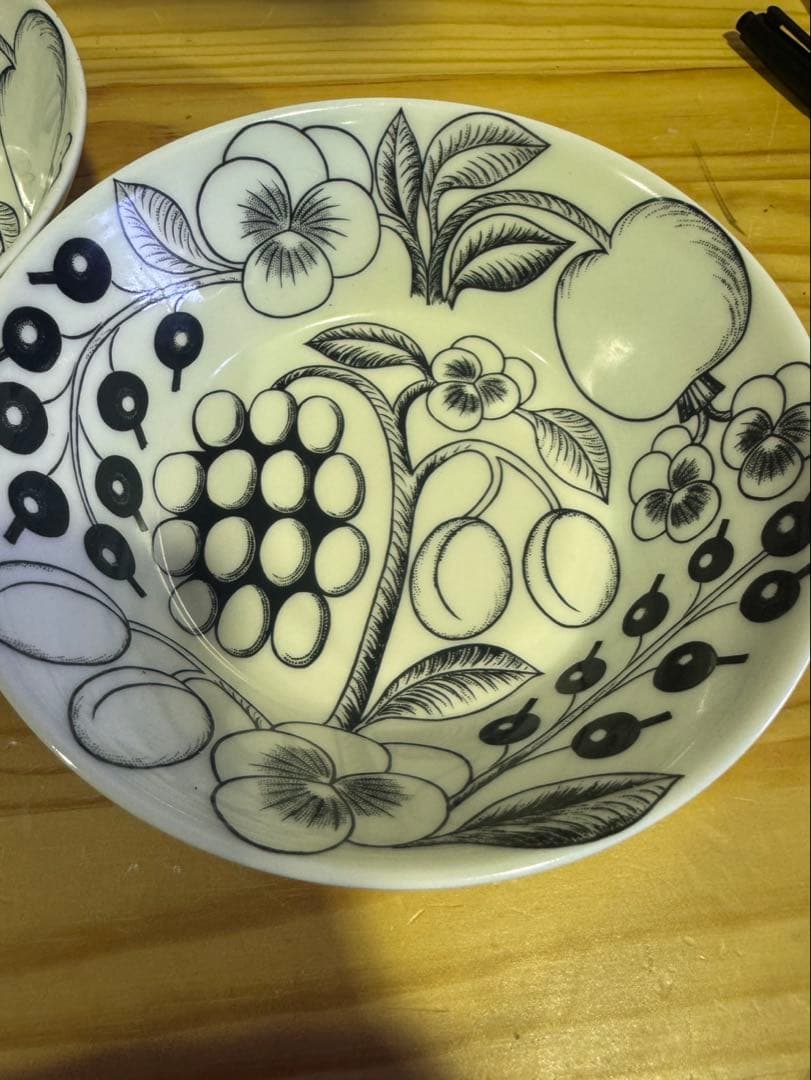 s2514 ARABIA ブラックパラティッシ　17cmボウル