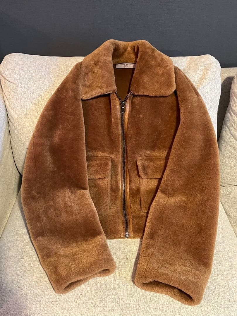 美品☆URBANCODE LONDONアーバンコードロンドン エコファーブルゾン