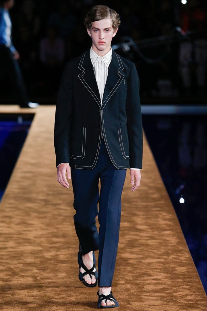 prada 2015ss ダークネイビー スーツ ホワイトステッチ