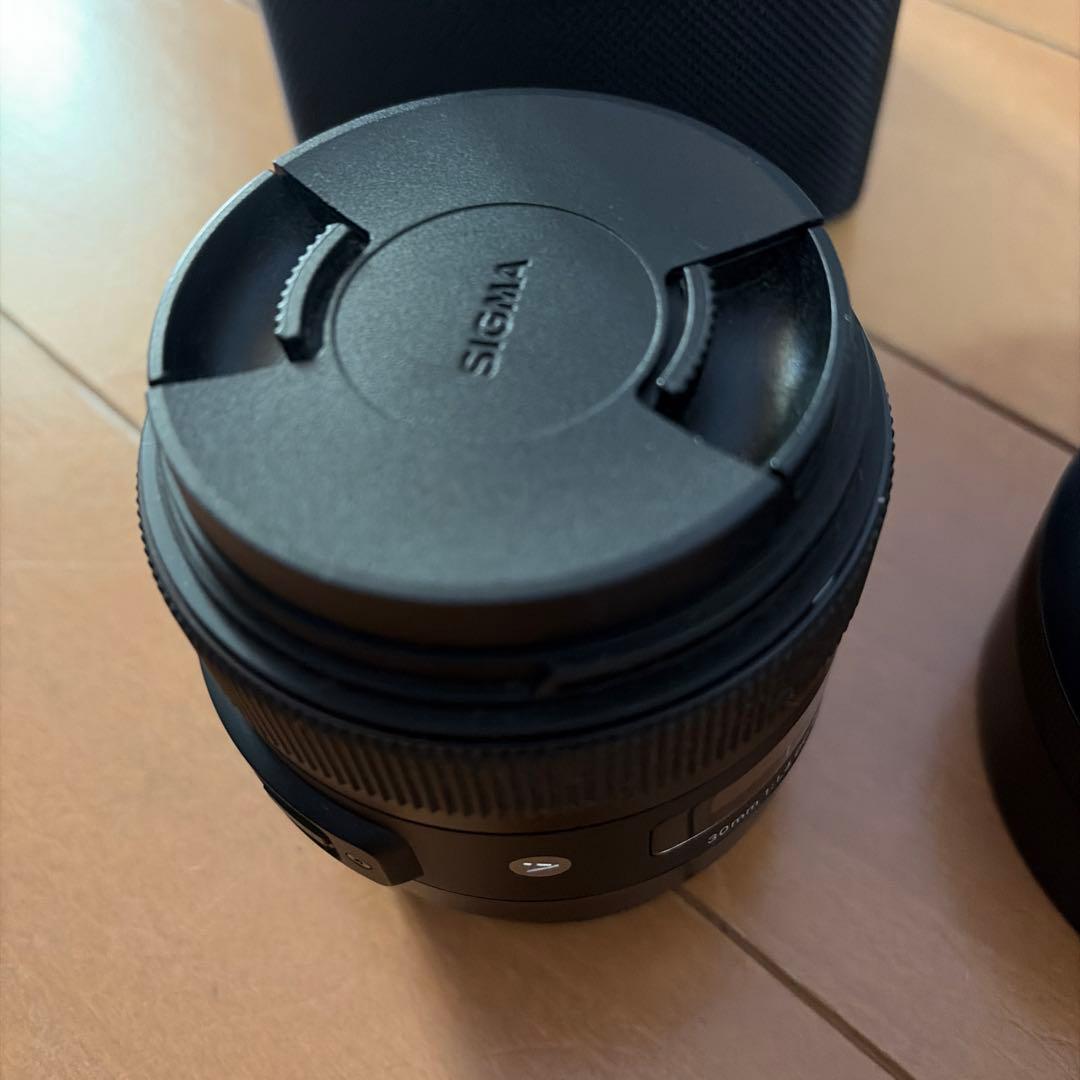 SIGMA 30mm F1.4 DCレンズ