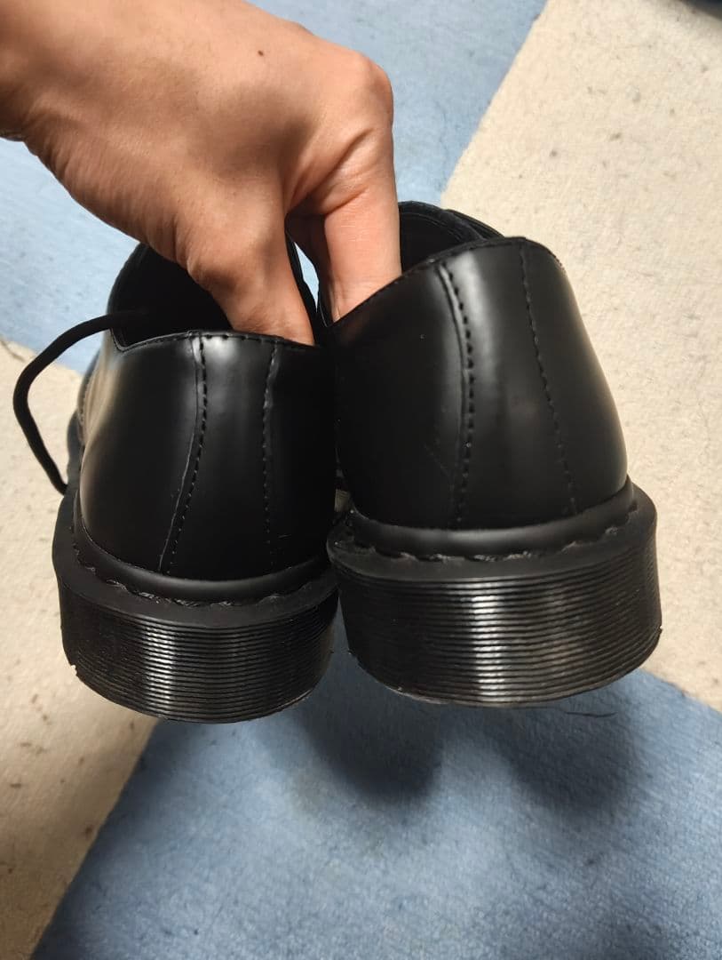 Dr. Martens 3ホールブーツ