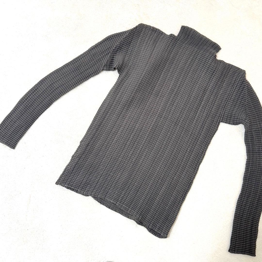 美品✨ISSEY MIYAKE プリーツ　長袖　ハイネック　グレー　柄入り