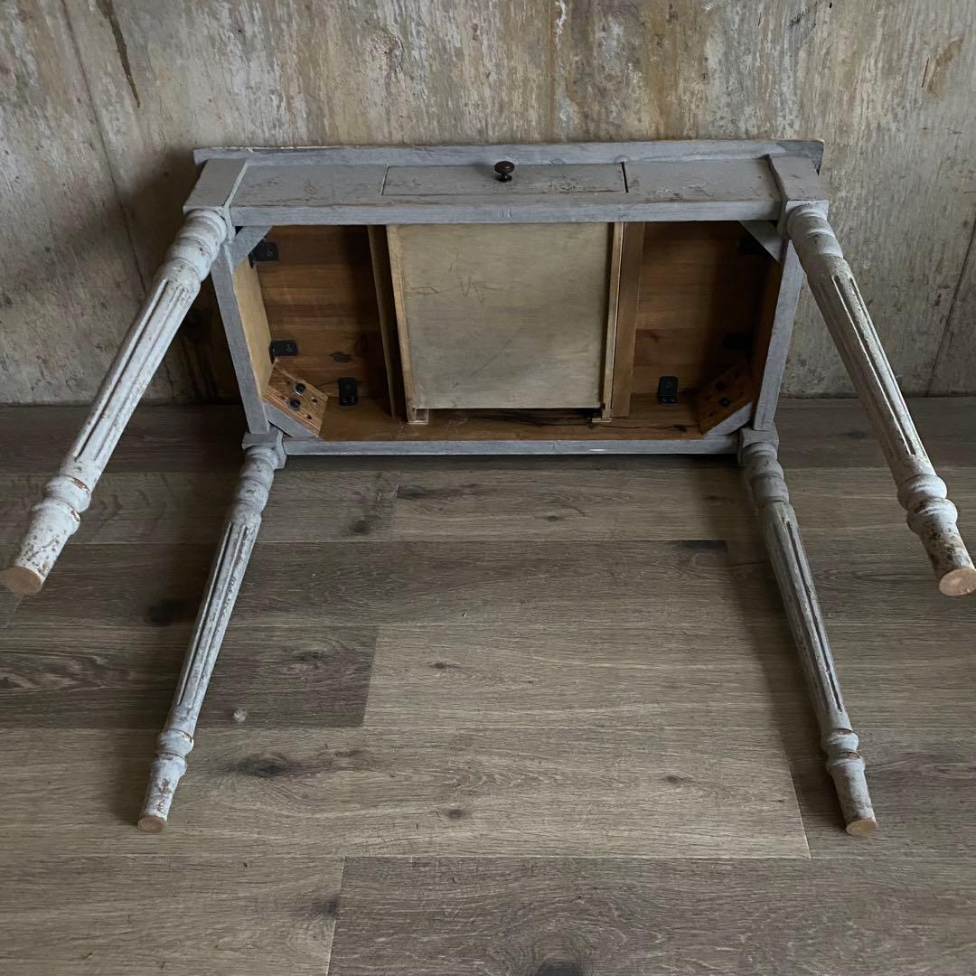 シャビーシック　ヴィンテージ デスク　引き出し付き　レトロ　カントリー
