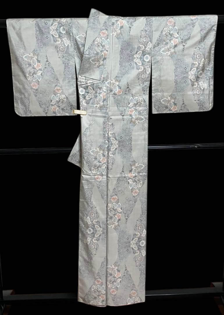 都喜ヱ門 本場大島紬 総絣 小紋 蝶文 花文 華文 美品 イ6625