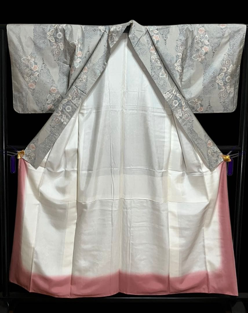 都喜ヱ門 本場大島紬 総絣 小紋 蝶文 花文 華文 美品 イ6625