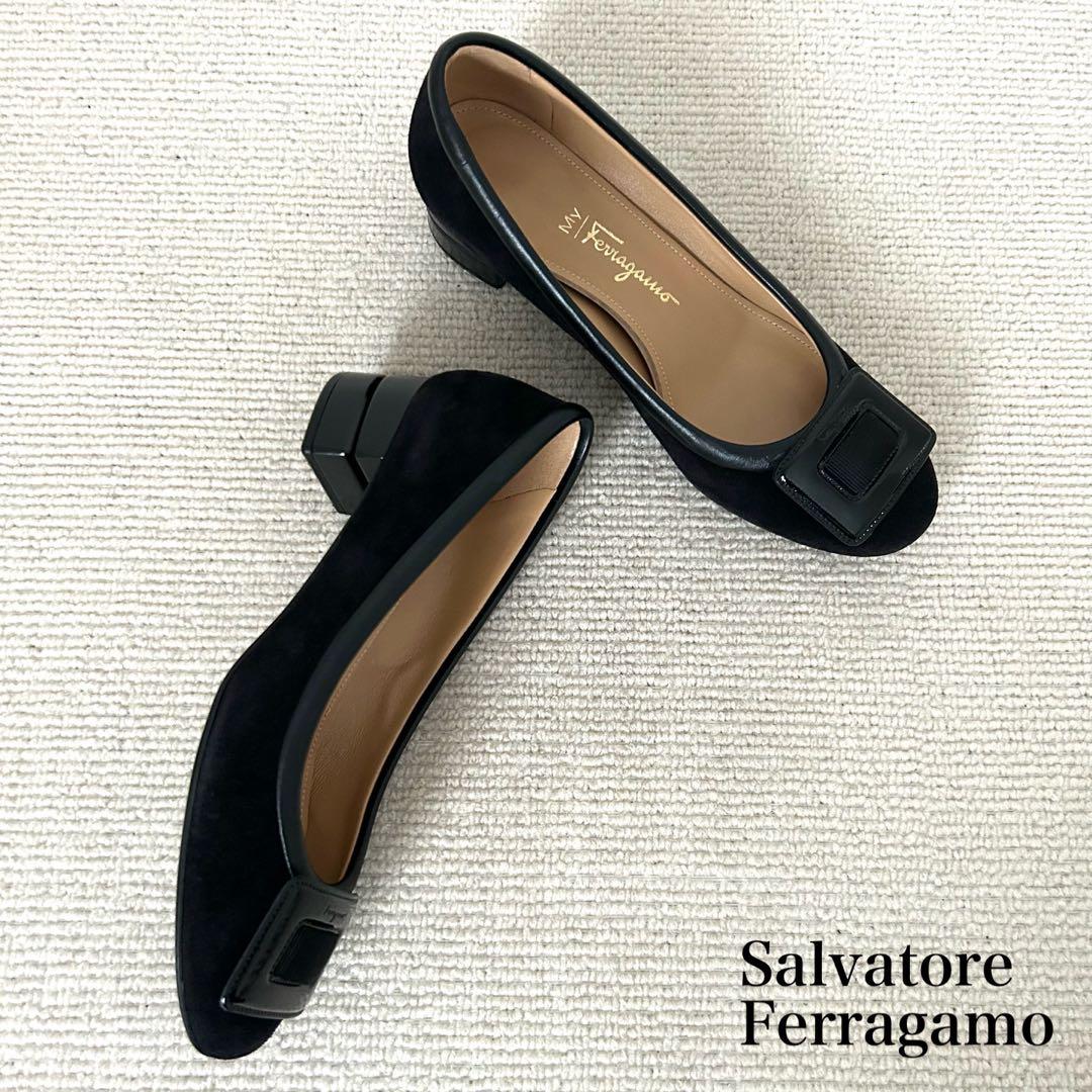 フェラガモ パンプス ローヒール スエード 黒 23.5cm