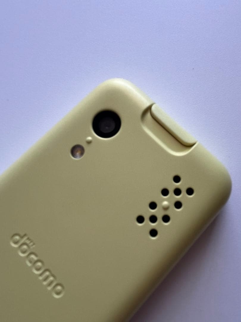 docomoキッズケータイKY-41Cフィルム・ケース付　イエロー