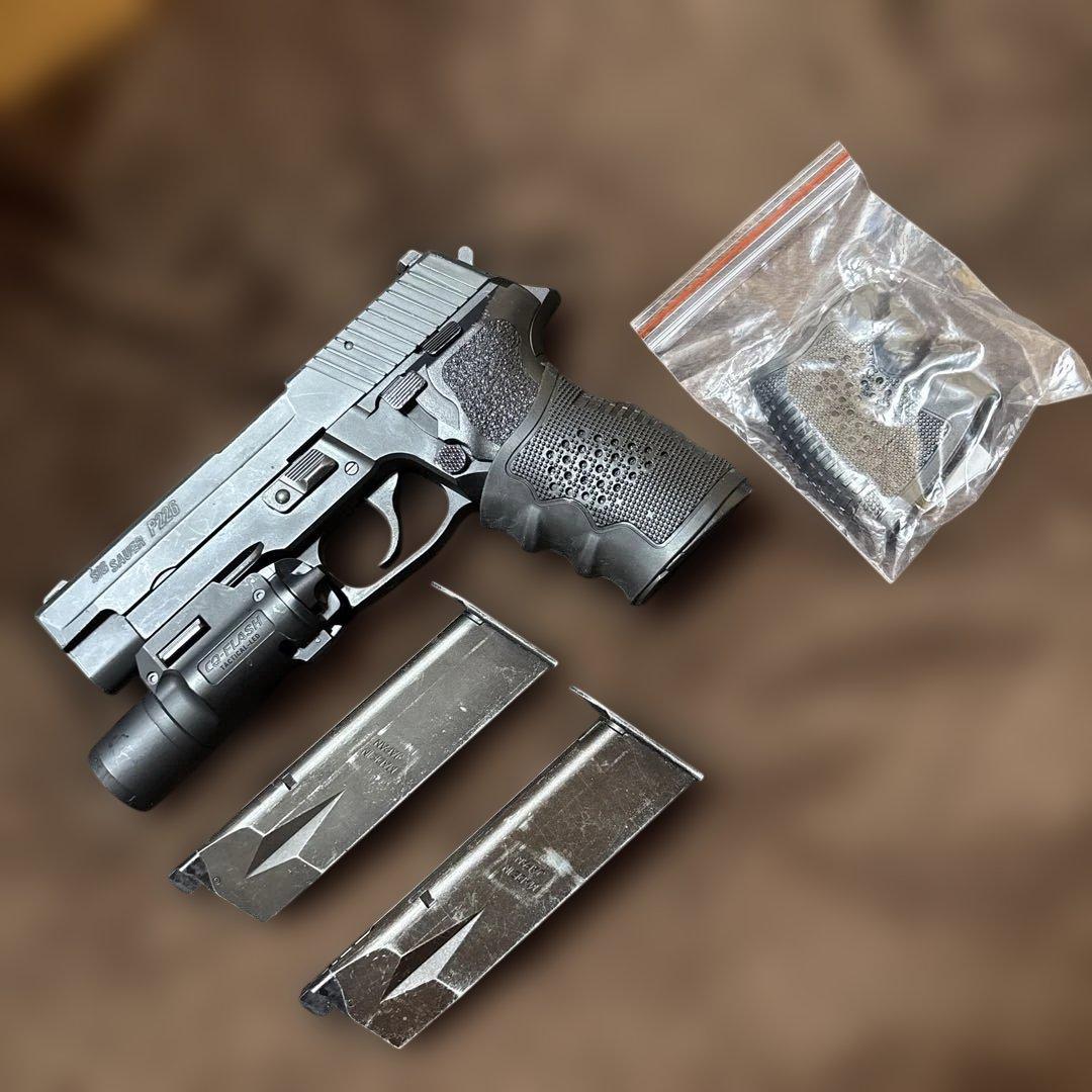 クリスマスセール！ 東京マルイ ガスブローバック シグ SIG P226 E2