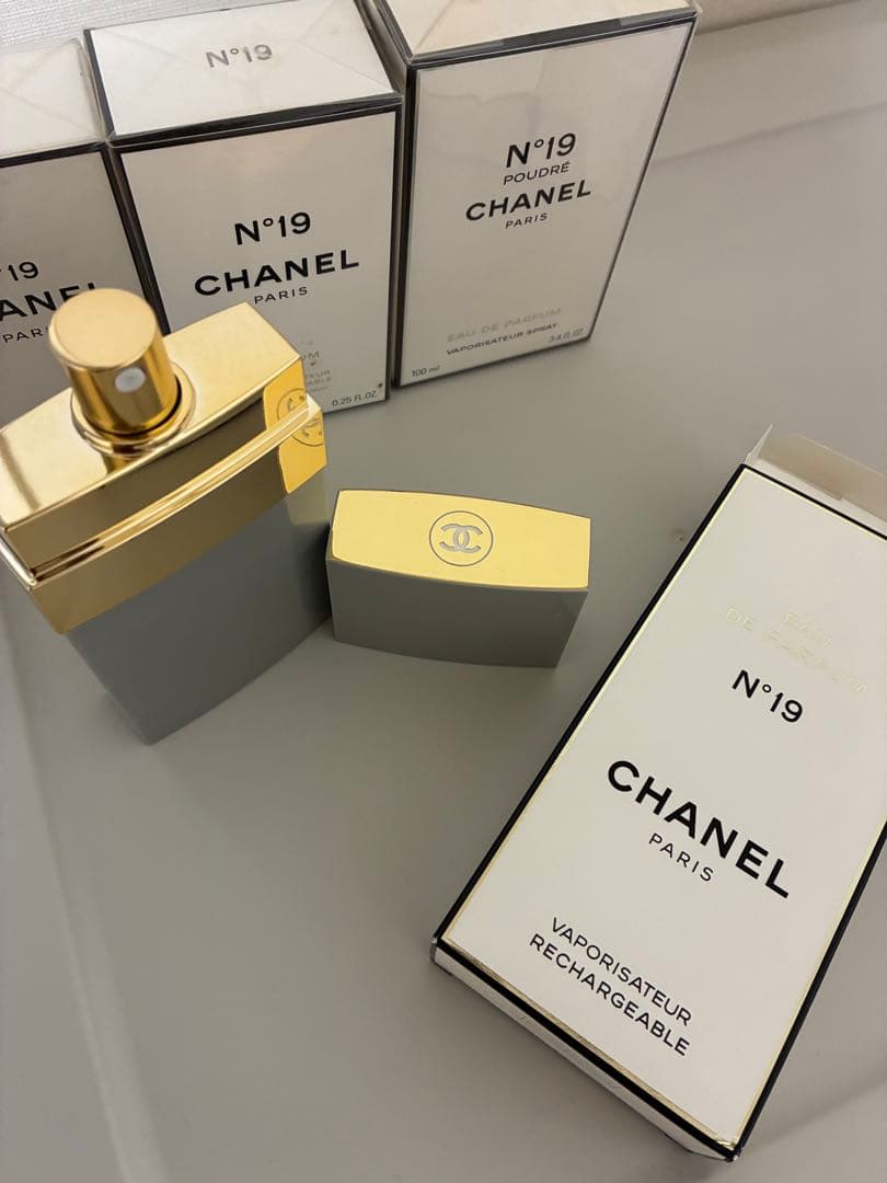 シャネル19 香水 100mlと7.5ml 2本　使いかけのまとめ売り