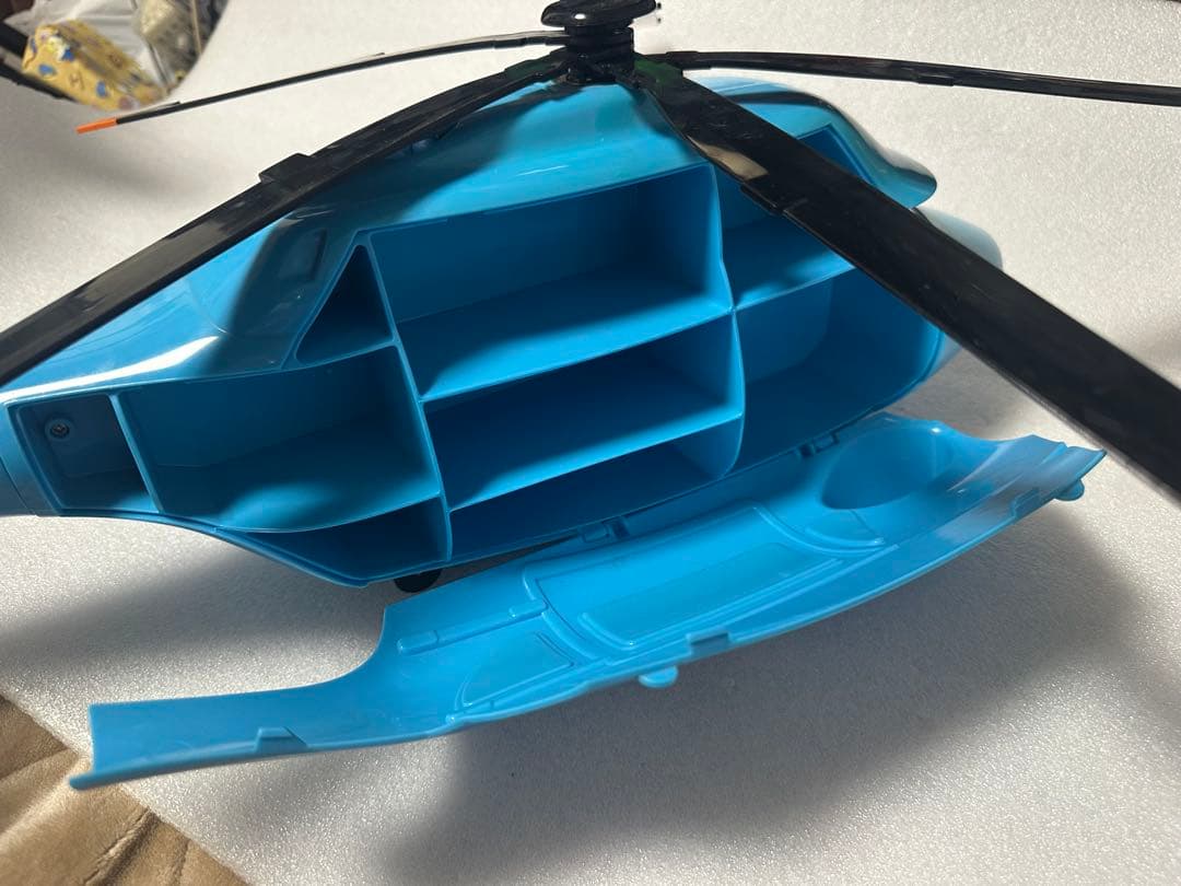 カーズ ダイナコ　ヘリコプター　レア　ビッグサイズ 60センチ おまけ付き