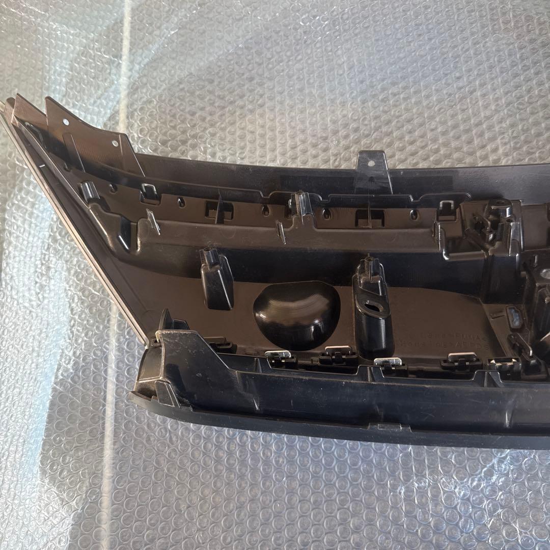 ア*ラ様 60 後期 ハリアーハイブリッド 純正フロント グリル 53114-4