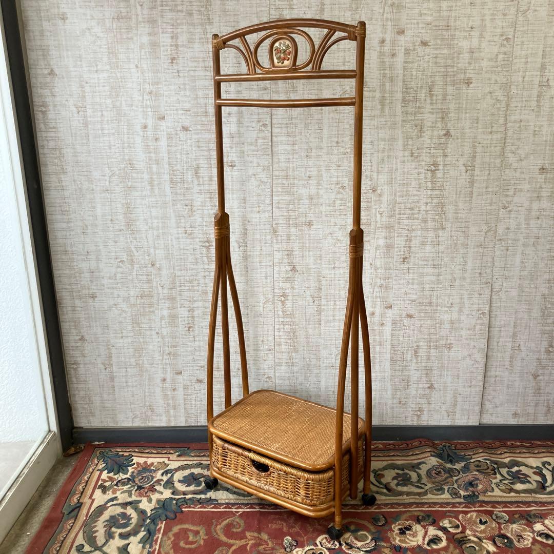 昭和レトロ 洋梨柄 ラタンハンガーラック キャスター付き 籐家具 古道具 古家具