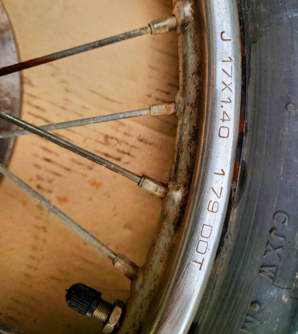 CB50S　フロントホイール