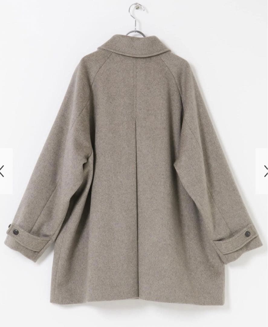 タグ付き未使用品　かぐれ　ウールバックタックショートコート