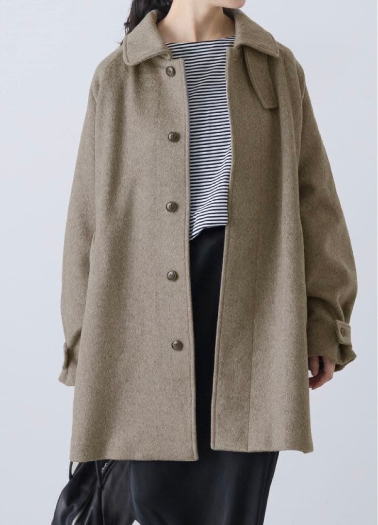 タグ付き未使用品　かぐれ　ウールバックタックショートコート