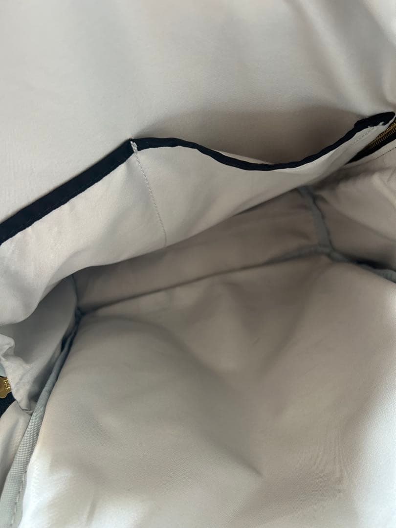 お値引き中　美品　TUMI セリーナ ゴールドジッパー　タグあり