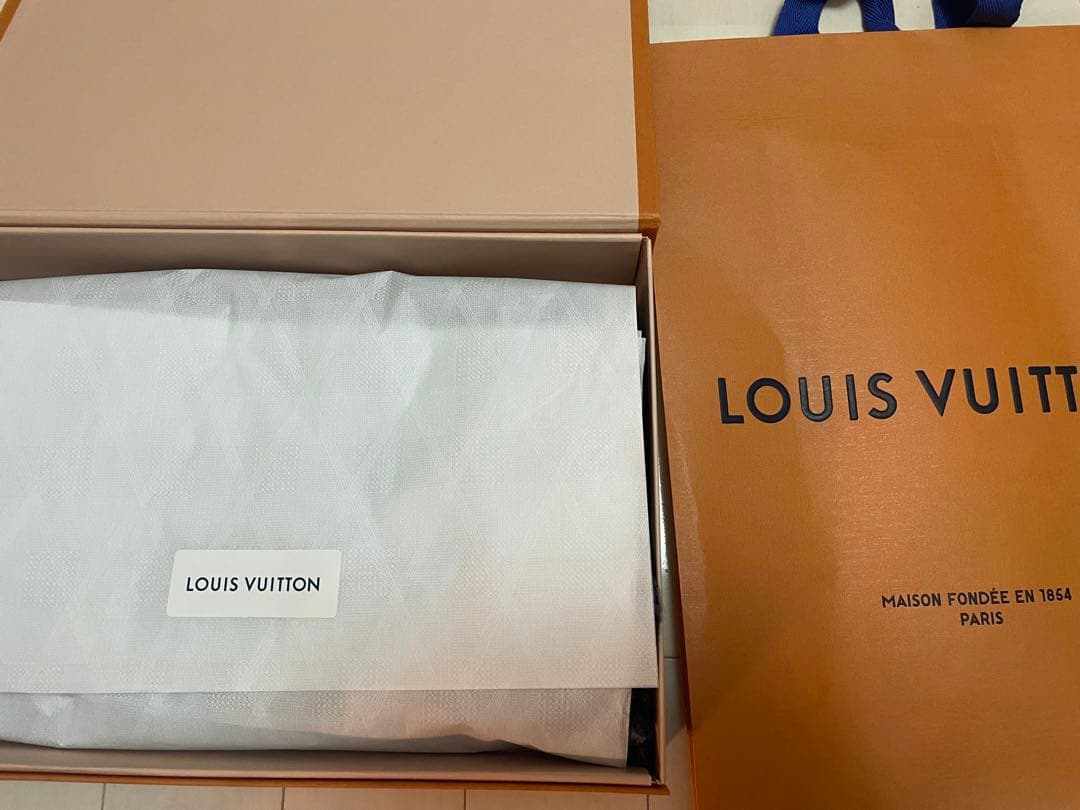 <新品未使用>ルイヴィトン マフラー ブラック カシミヤ100%