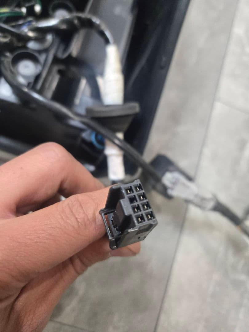 LA600S 　ダイハツ　タント　カスタム　テールランプ　助手席