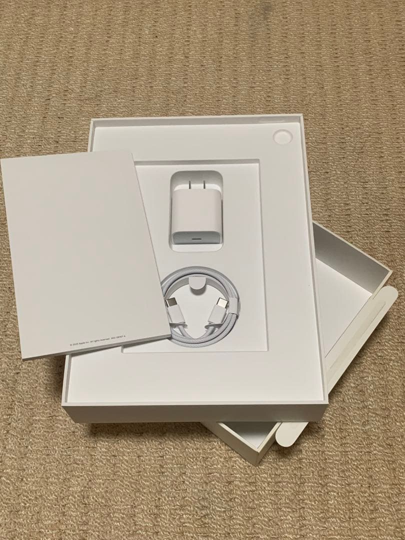 Apple iPad 第11世代 128GB Wi-Fiモデル 美品 付属品完備