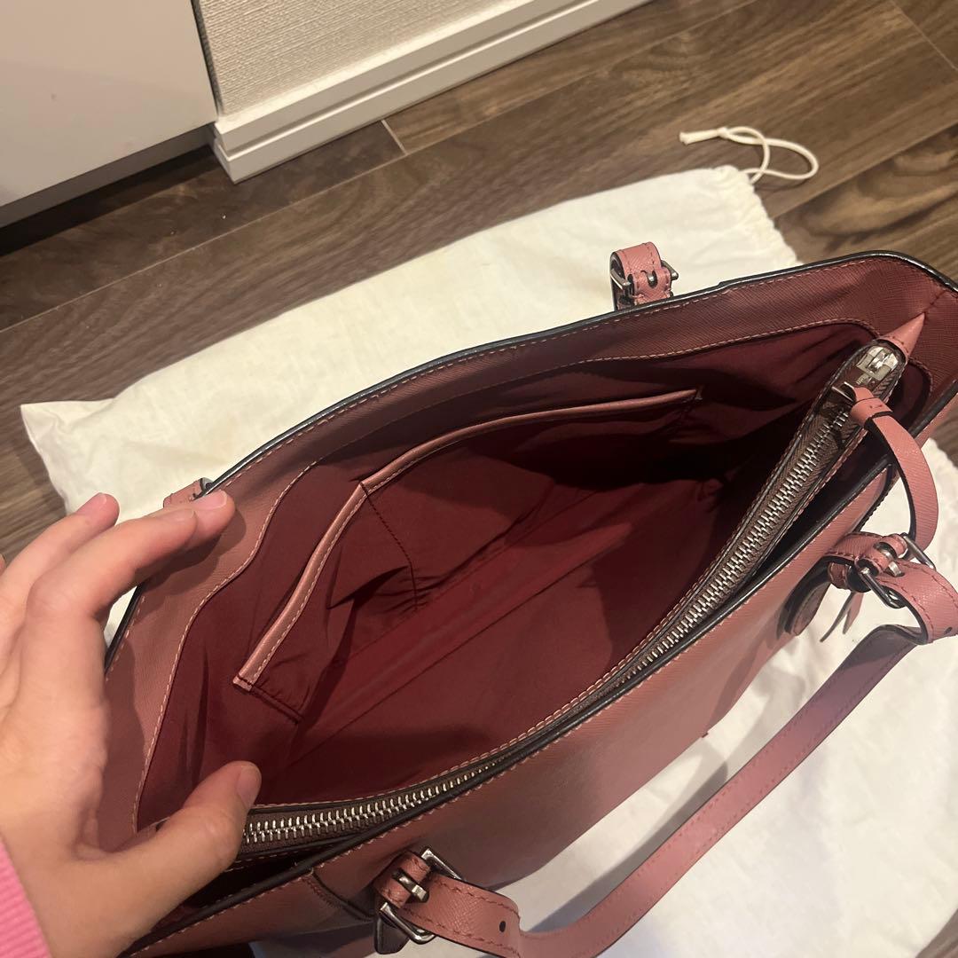 BALLY ピンク レザー ビジネスバッグ