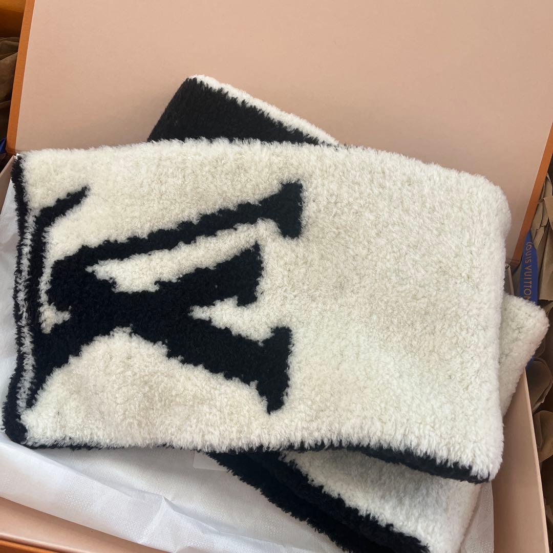 LOUIS VUITTON ロゴマフラー リバーシブル コンフィー　2way