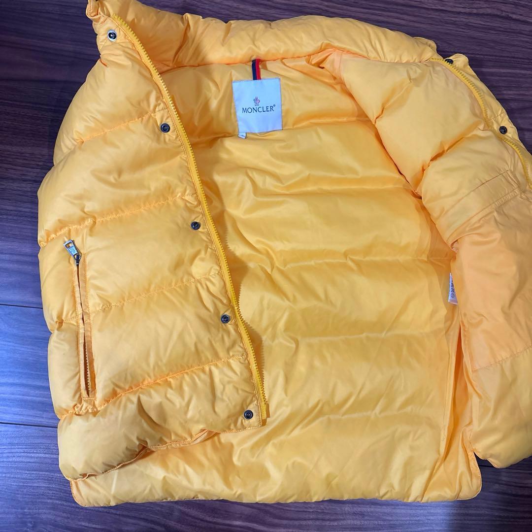 MONCLER モンクレール ダウンベスト イエロー