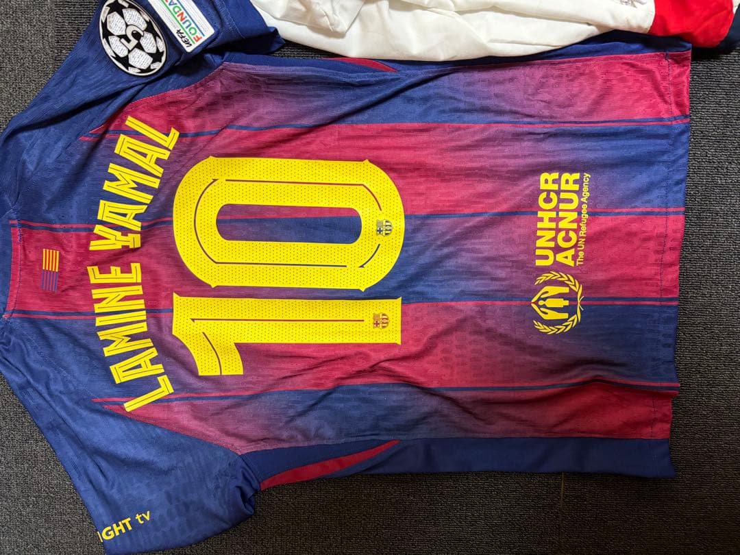 バルセロナ ユニ レアルマドリード　ジャージ〔上下あり〕 バイエルン　ウェア