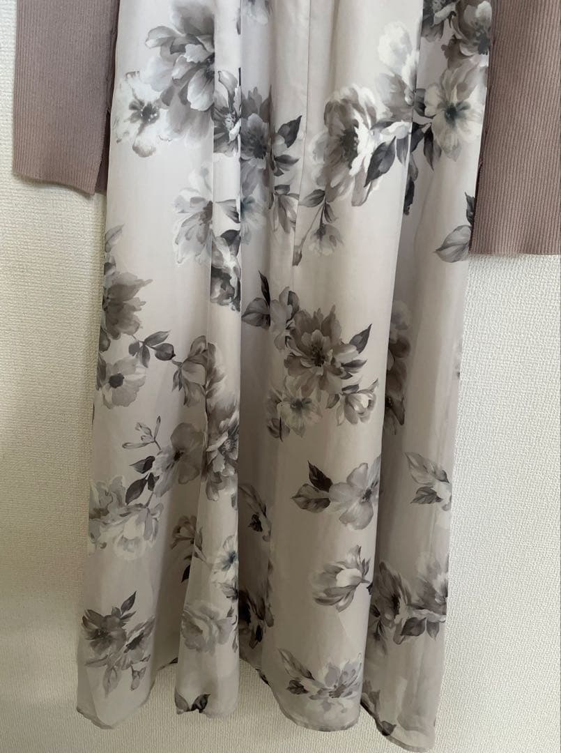 【極美品】マーキュリーデュオ　フラワードッキングロングスリーブワンピース　極美品