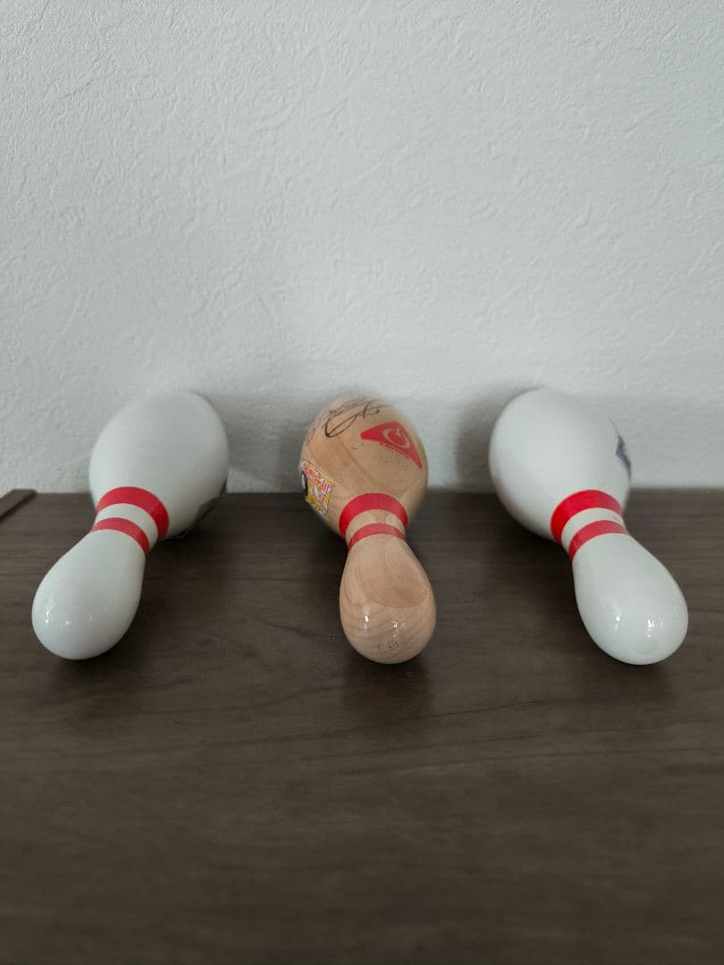 三上彩奈　直筆サイン入り　ボウリングピン 3本セット
