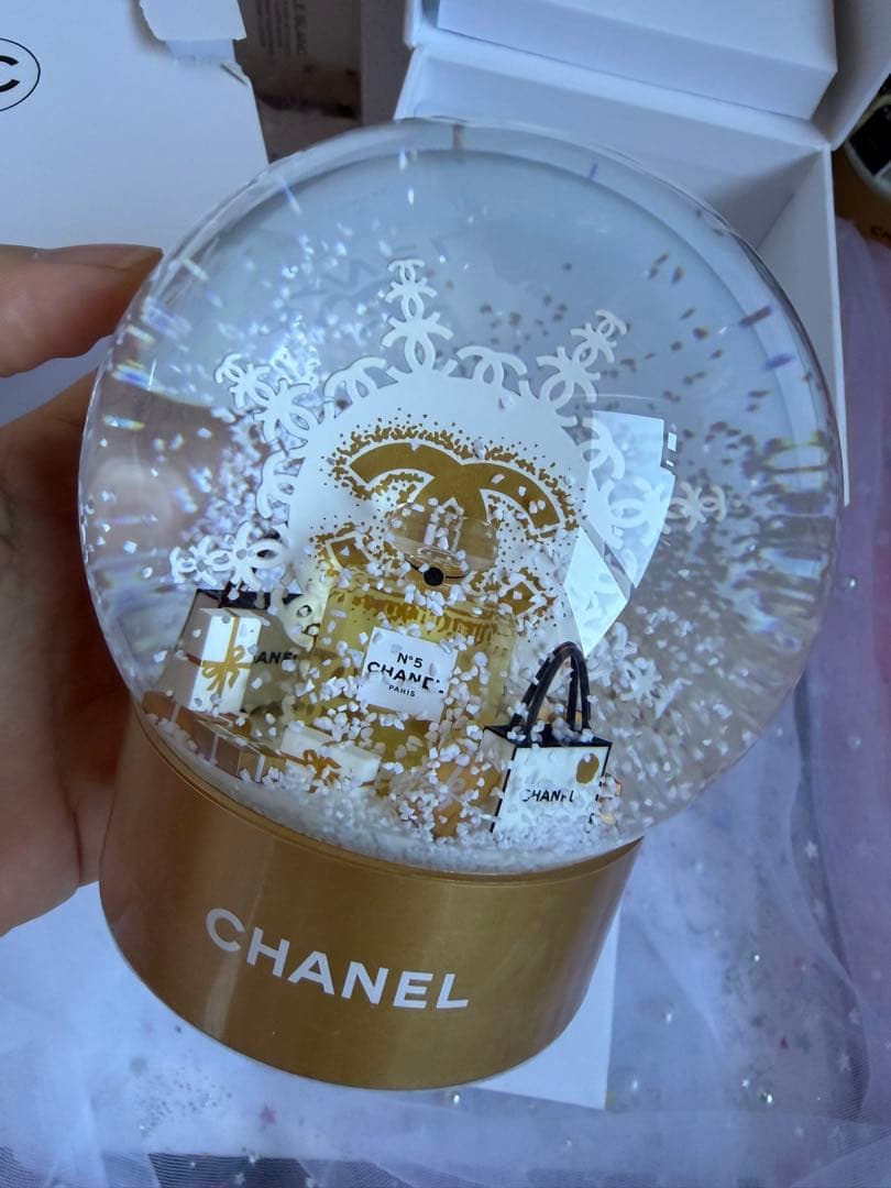 CHANELシャネル 2024スノードーム 海外限定非売品