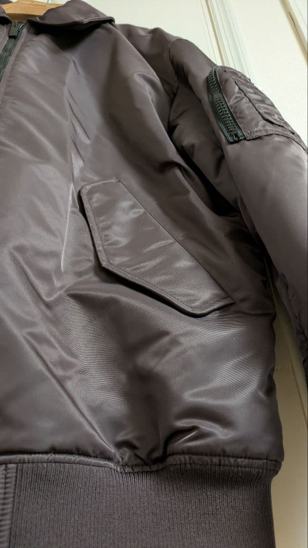 ダウンオーバーサイズリブブルゾン ＋j ユニクロ Lサイズ