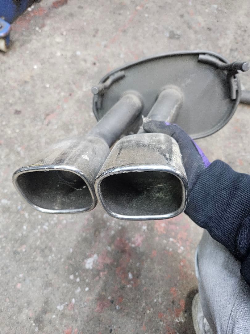 あむさん専用 210系クラウン用 モデリスタマフラー