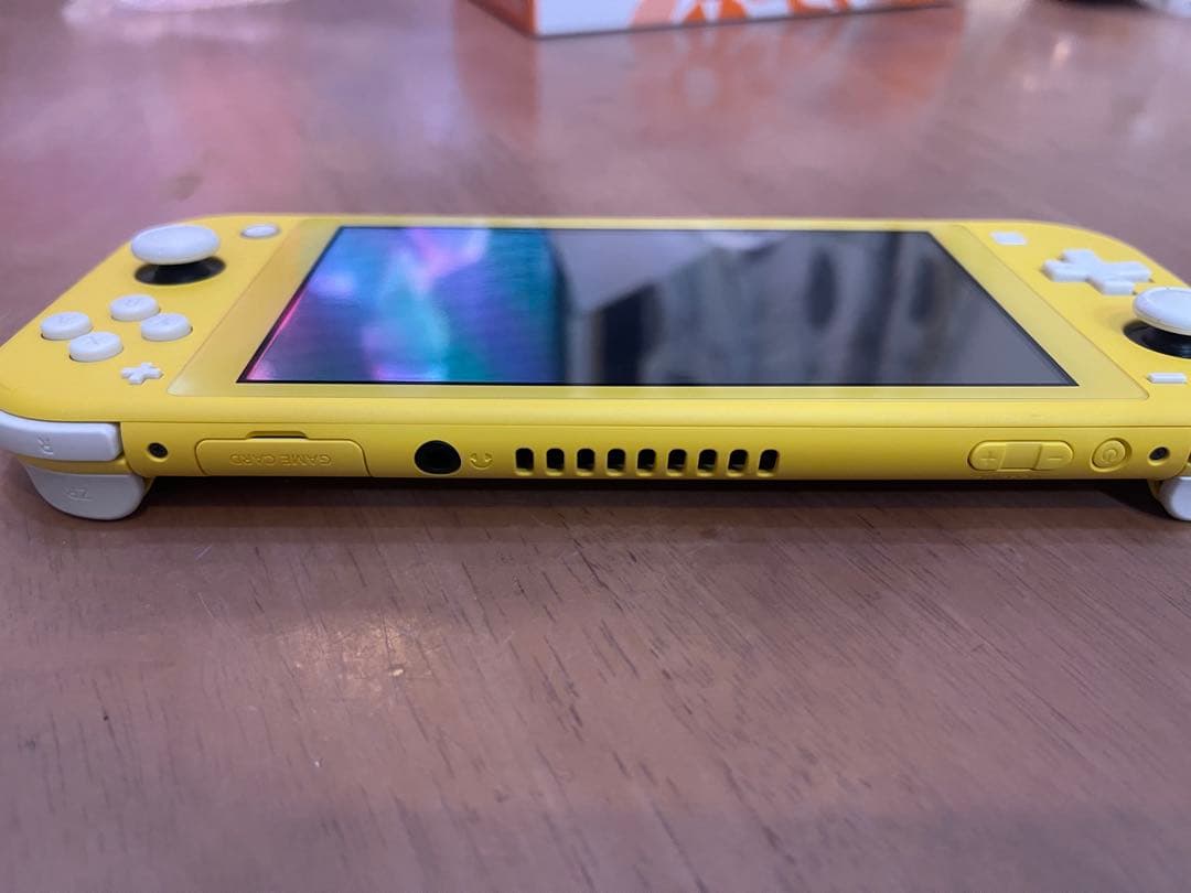 Nintendo Switch Lite イエロー　スイッチライト　本体のみ