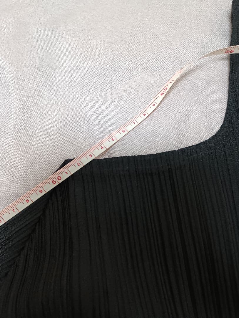 ISSEY MIYAKE ブラックタートルネック　黒