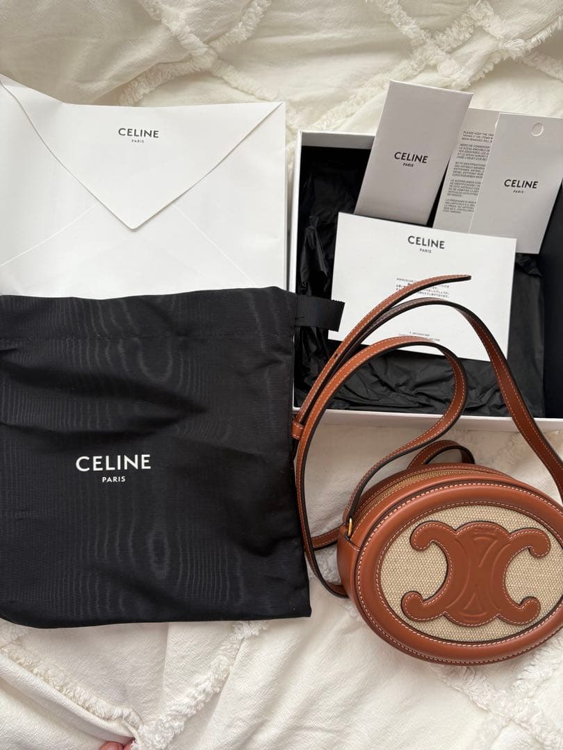 CELINE 円形ショルダーバッグ ブラウン