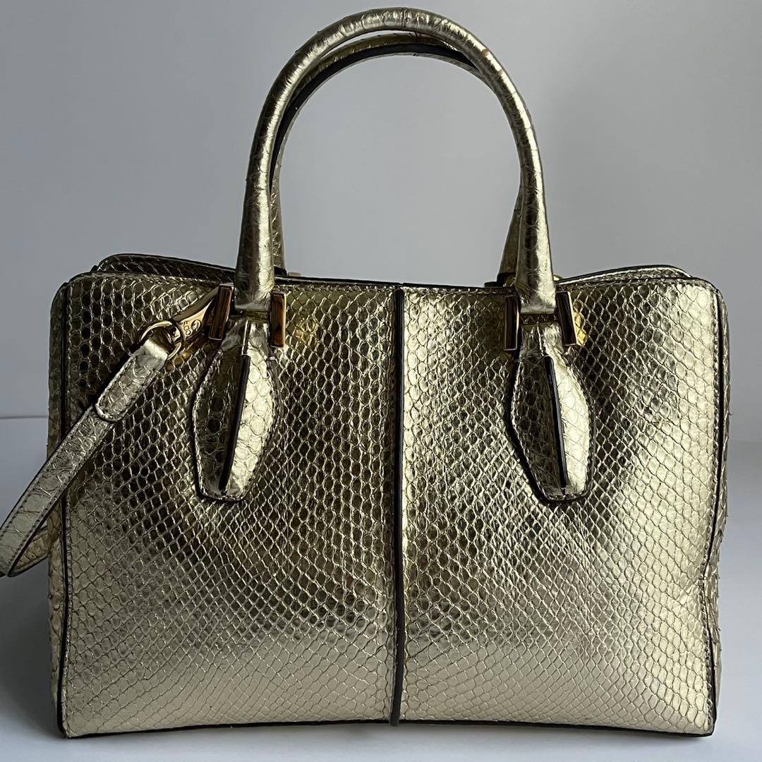 ✨未使用級✨　TOD’S D キューブ　　ハンドバッグ　レザー　ゴールド