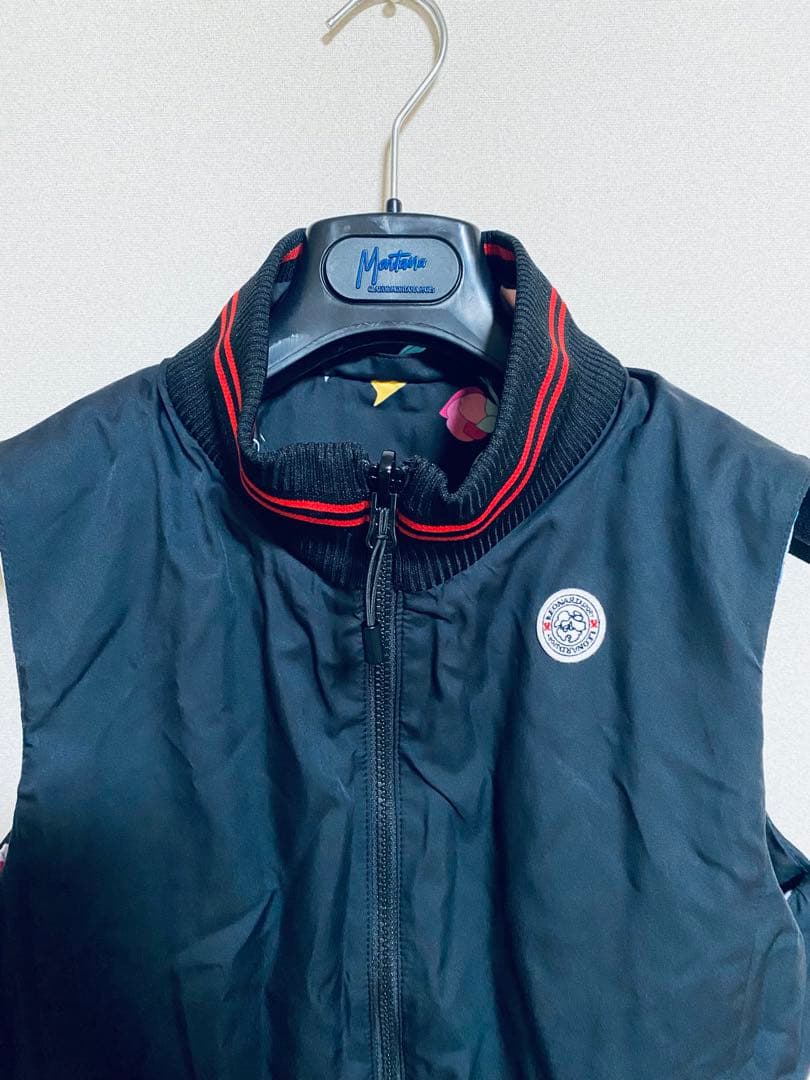 レオナール　LEONARD sport 花柄ポケット付きダウンベスト