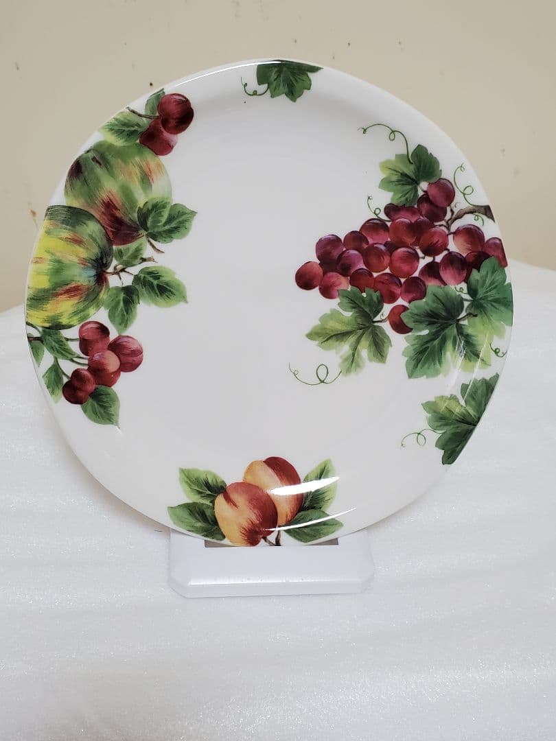 ロイヤルドルトン、フルーツ柄 グレープ柄食器5点セット