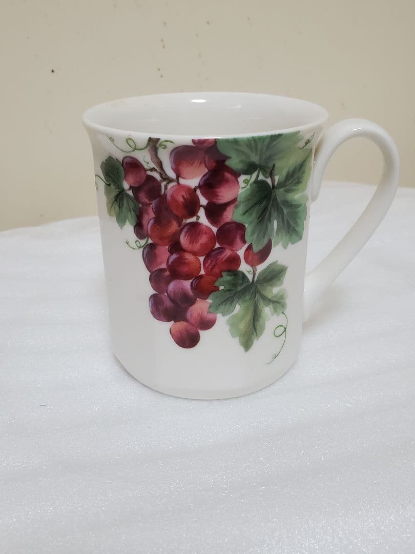 ロイヤルドルトン、フルーツ柄 グレープ柄食器5点セット