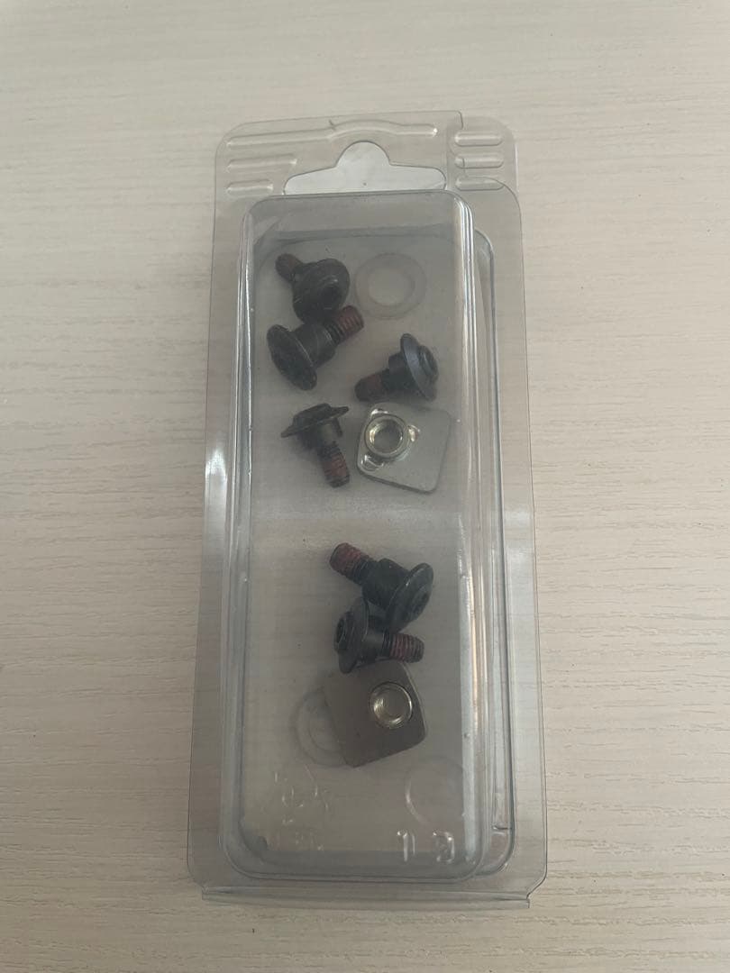 ドゥカティスクランブラーリアフェンダー