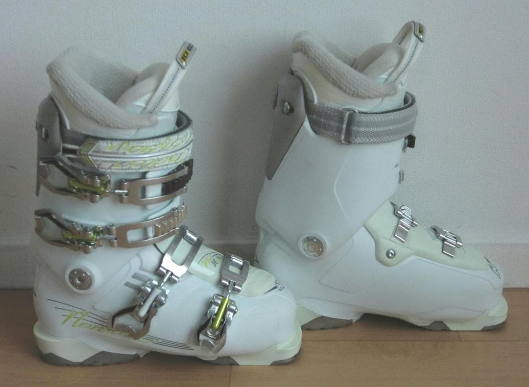 ■■送料無料■ROSSIGNOL■女性用スキー4点セット■板136/靴23.5■