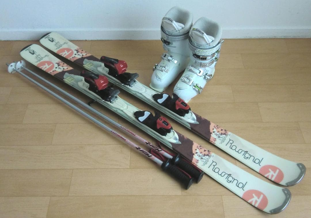 ■■送料無料■ROSSIGNOL■女性用スキー4点セット■板136/靴23.5■