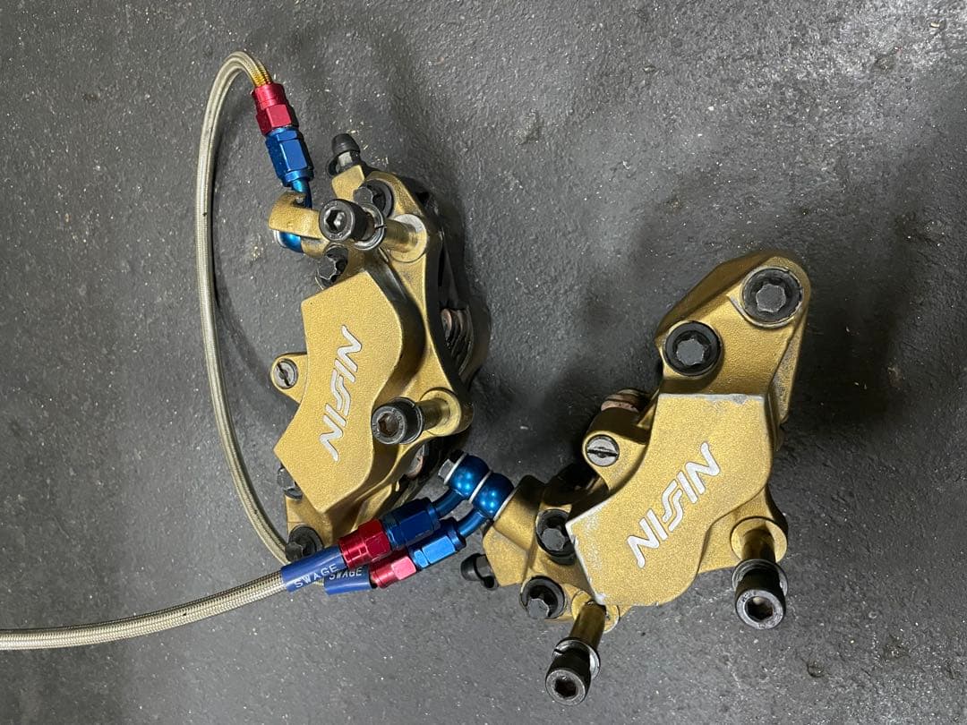 ZRX400 後期　ニッシン　nissin4potキャリパー