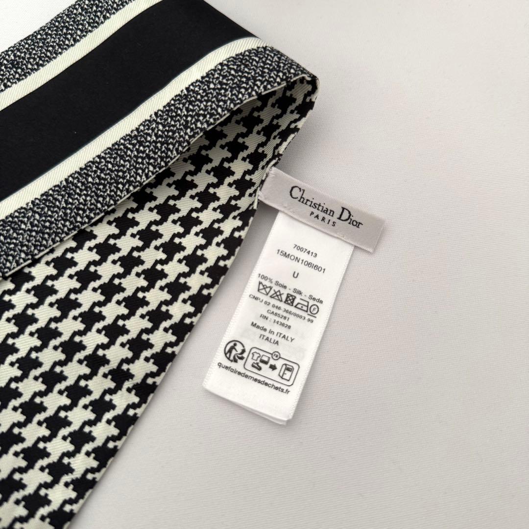 Dior 30 Montaigne ミッツァ スカーフ 千鳥柄